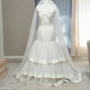 Priscilla of Boston Mermaid Wedding Dress Sz 6